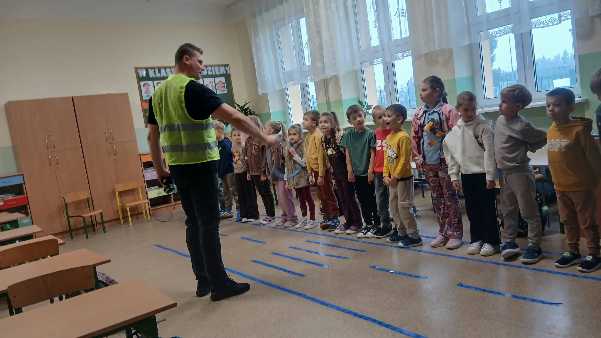 Projekt edukacyjny dla pierwszoklasistów w SP w Brzezinach
