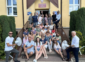 Rada Pedagogiczna SP1 życzy udanych wakacji!